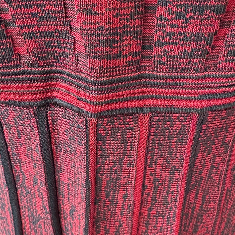 Carlisle Red Long Sleeve Dress - Picture 3 of 9